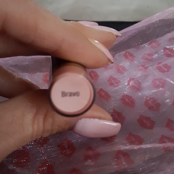 LipSense - Picture 2 of 2